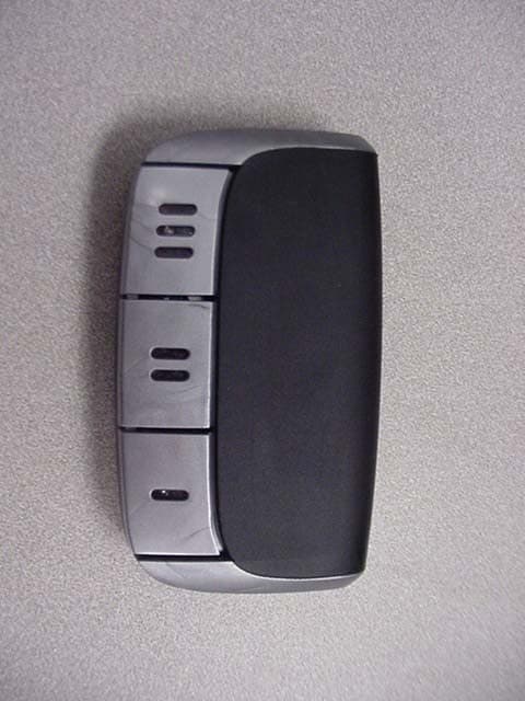 Remote Control Transmitter - FCC ID HBW2309 - Chamberlain Group LLC, The (2)