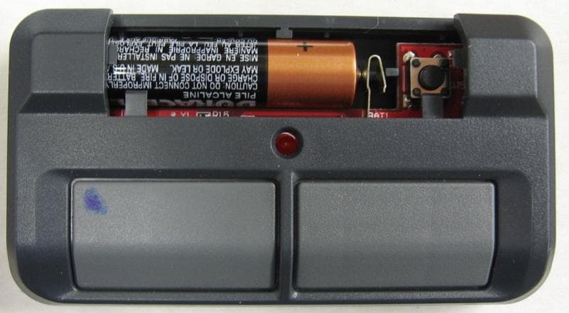 Remote Control Trasmitter - FCC ID HBW7472 - Chamberlain Group LLC, The (4)