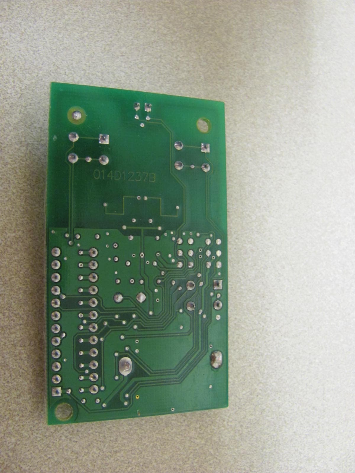 FCC Part 15 Remote Control Transmitter - FCC ID HBW7922 - Chamberlain Group LLC, The (2)