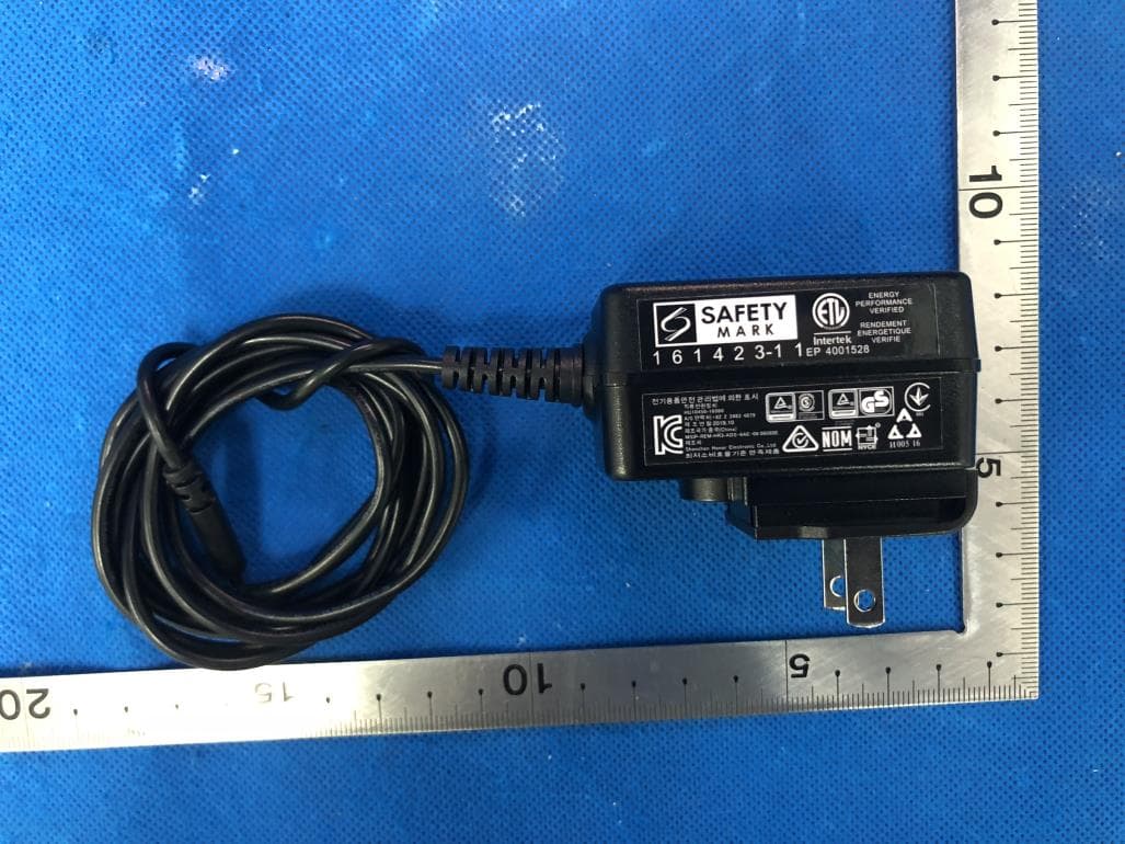 Charge and Communication Base - FCC ID HD5-CCB00A - Honeywell International Inc (2)