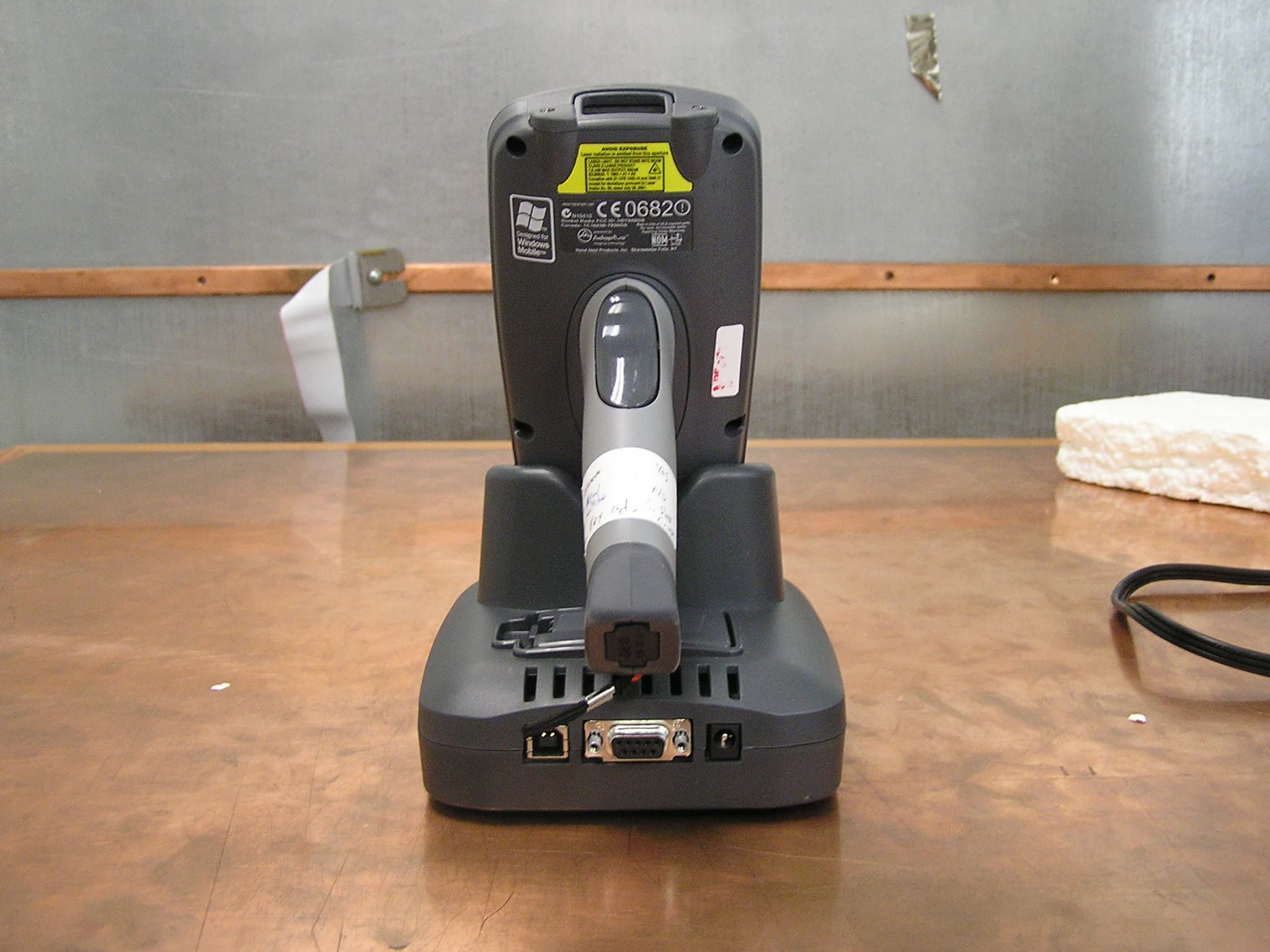 Portable Data Terminal with Bluetooth and WLAN - FCC ID HD57850LOE - Honeywell International Inc