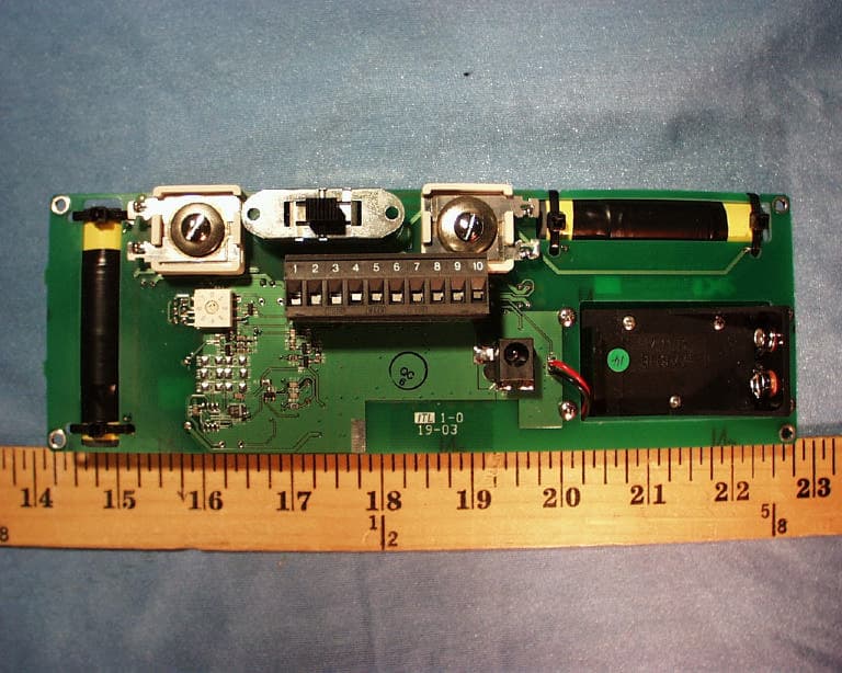 RF Tag Reader - FCC ID HE7APC - Xmark Corporation (2)