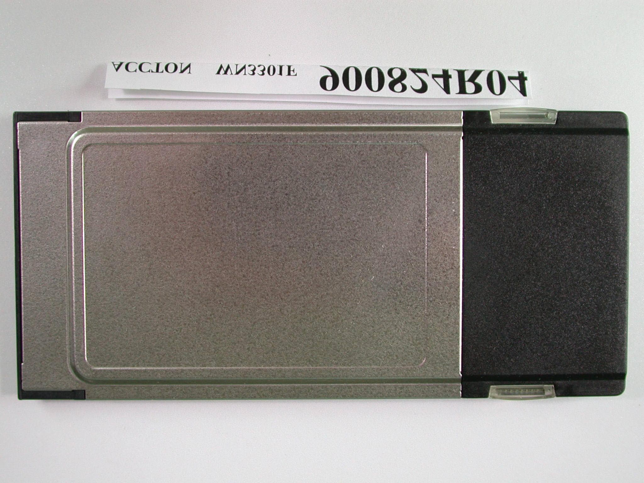 PCMCIA Wireless LAN ard - FCC ID HED018WN3301F - Accton Technology Corp
