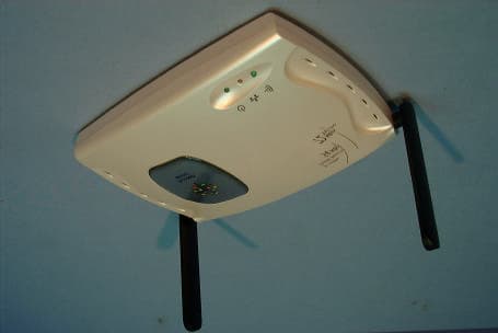 Wireless LAN Access Point - FCC ID HEDACCWA5001 - Accton Technology Corp (2)
