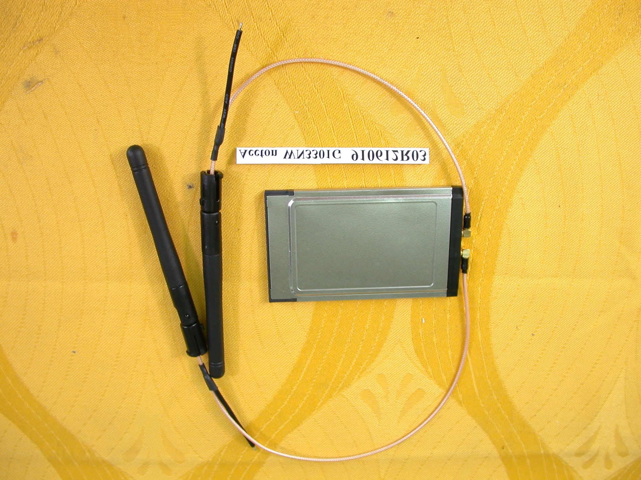 802.11b Wireless 11Mbps LAN PC Card - FCC ID HEDACCWN3301G - Accton Technology Corp