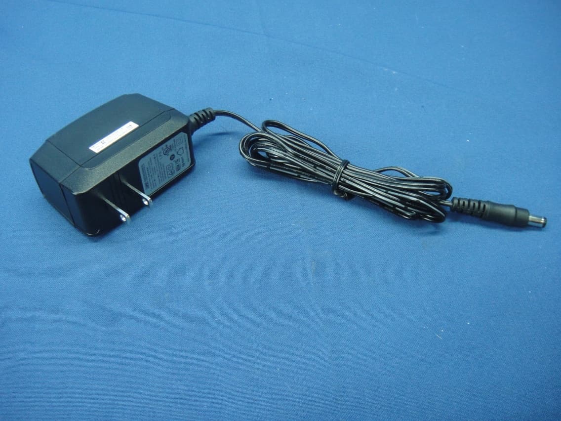 802.11b/g/n Wireless Access Point, 2.4GHz Ceiling/Wall/Desktop Enterprise AP - FCC ID HEDSSAC300 - Accton Technology Corp