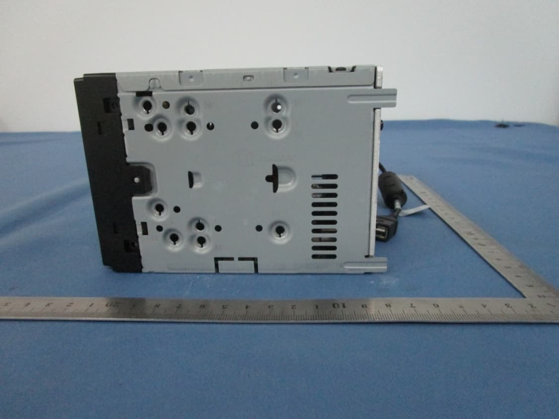Aftermarket Radio - FCC ID HFS-XE5 - Quanta Computer Inc (4)