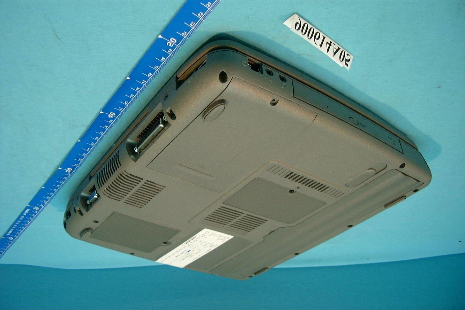 Notebook Computer with Built-In Wireless LAN - FCC ID HFS1200015318 - Quanta Computer Inc