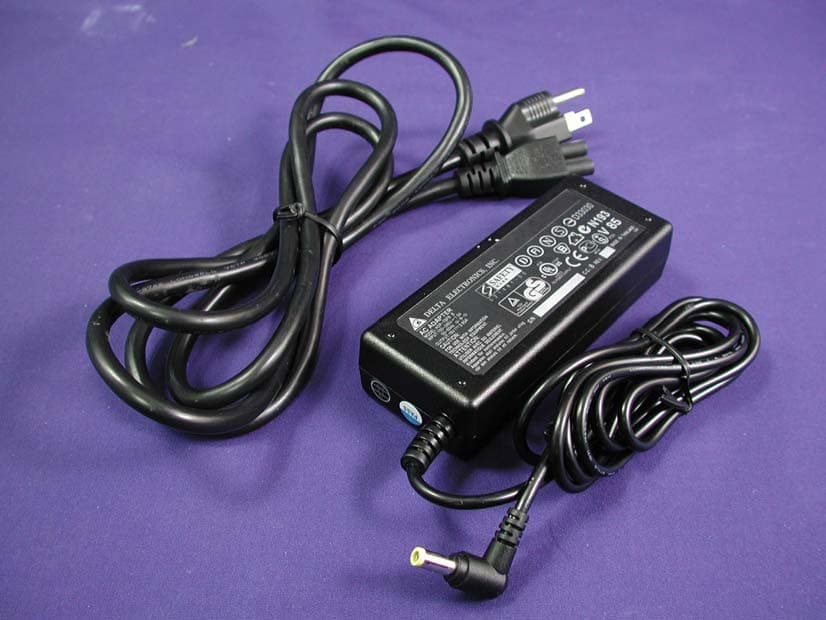 Notebook Computer - FCC ID HFS802MI3BEG8 - Quanta Computer Inc (1)