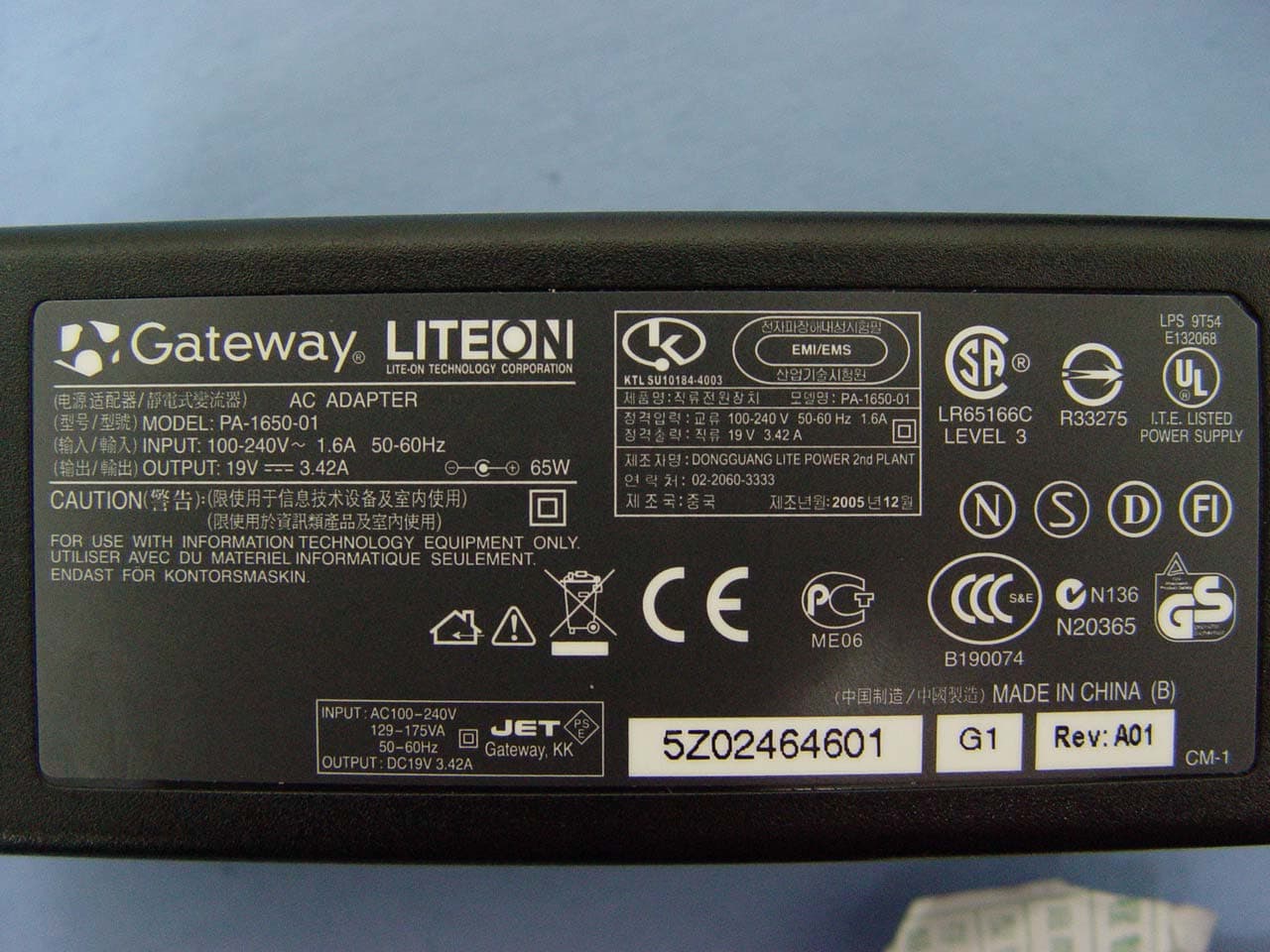 2-Spindle Tablet PC - FCC ID HFSTA6WM3945ABG - Quanta Computer Inc