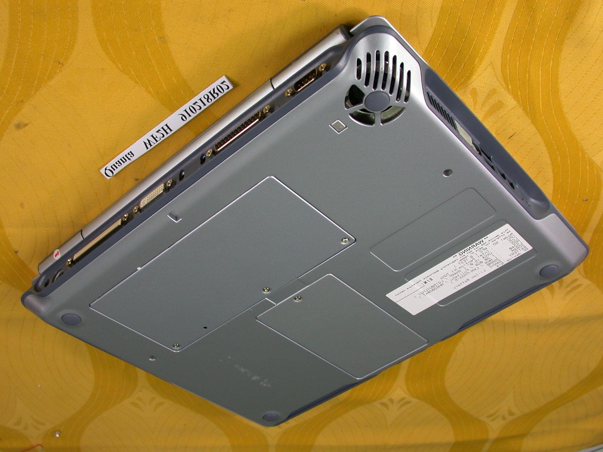 Notebook PC w/ Wireless Keyboard - FCC ID HFSWF2H - Quanta Computer Inc