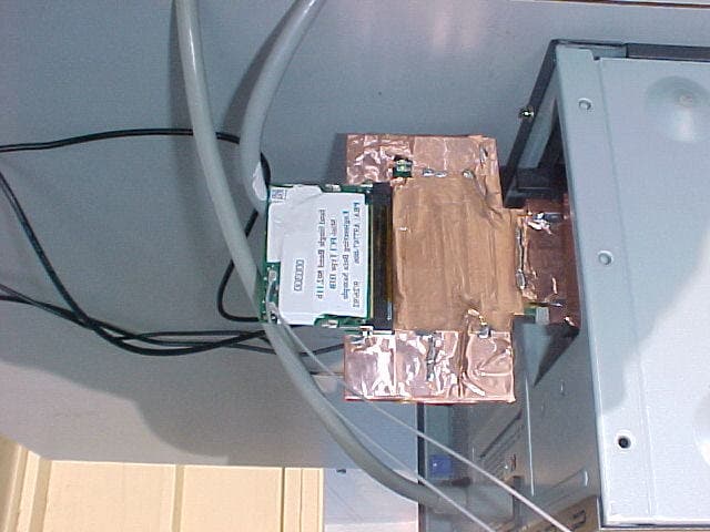 Notebook Computer With 802.11b Wireless LAN - FCC ID HFSZG1SWM3B2100 - Quanta Computer Inc (1)