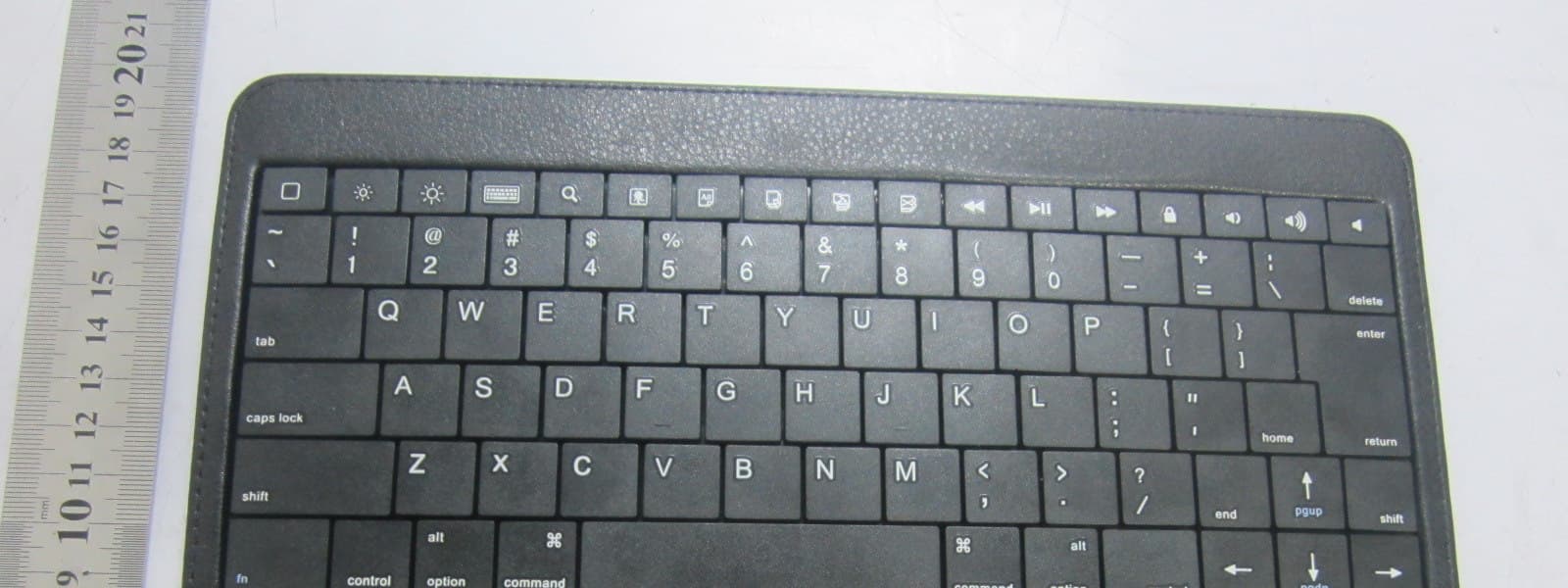 Bluetooth Keyboard - FCC ID HGOIS11 - SEENDA TECHNOLOGY CO., LTD. (2)