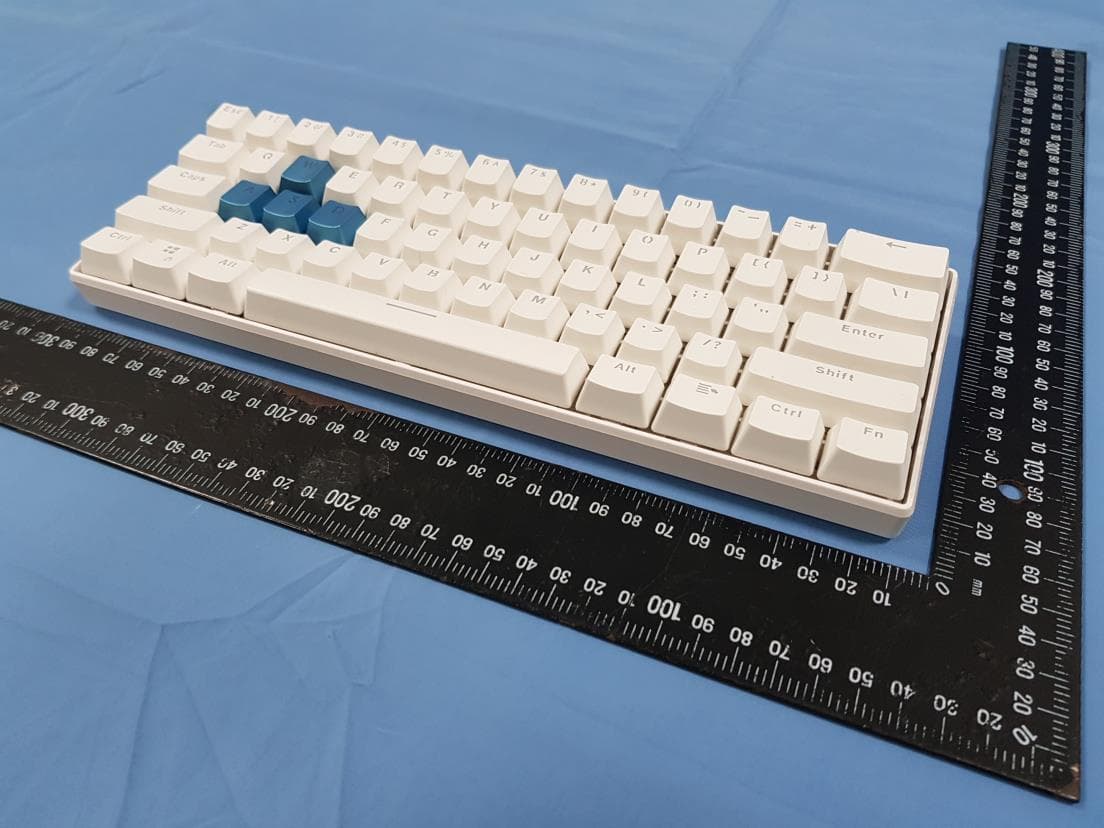 Gaming keyboard - FCC ID HLZPKR200 - Acer Incorporated