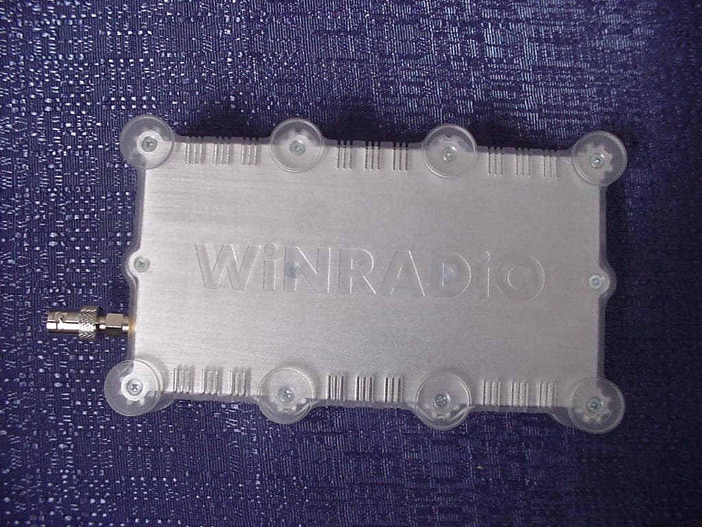 USB VHF/UHF Receiver - FCC ID HNL-G5E - Robotron Pty Ltd