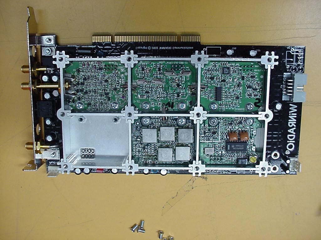 Scanning Receiver - FCC ID HNL-WRG3P - Robotron Pty Ltd