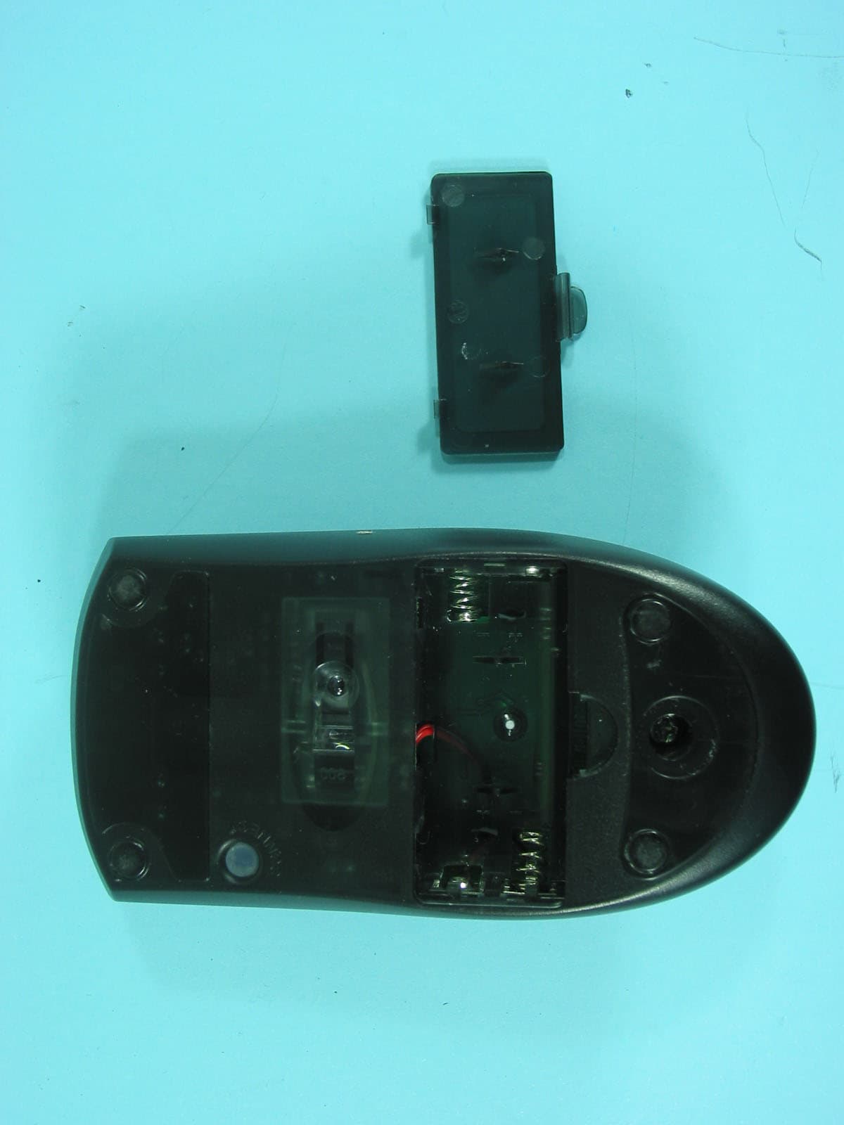 27MHz Wireless Mouse - FCC ID HQKKMEMFB033 - Key Mouse Electronic Enterprise Co Ltd (2)