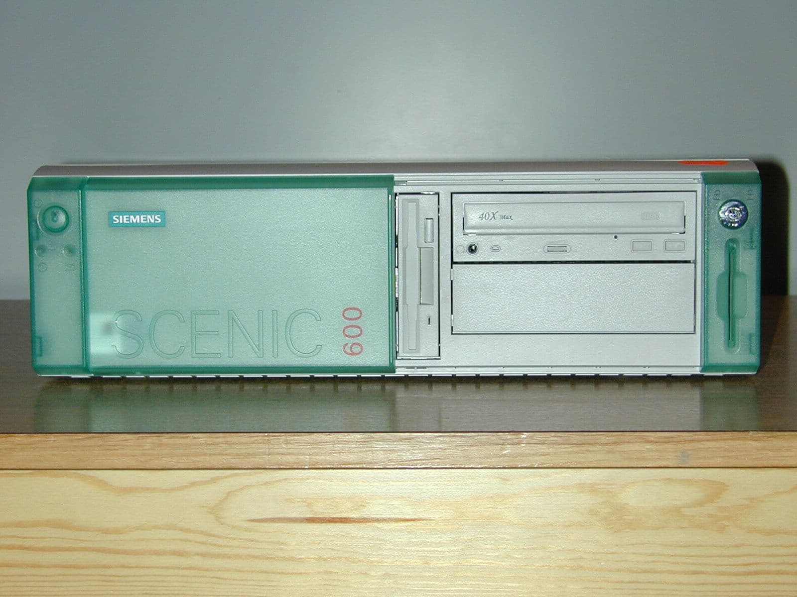 JBC - Part 15 Class B Computing Device/Personal Computer - FCC ID HSSSCENIC6621 - Fujitsu Technology Solutions GmbH