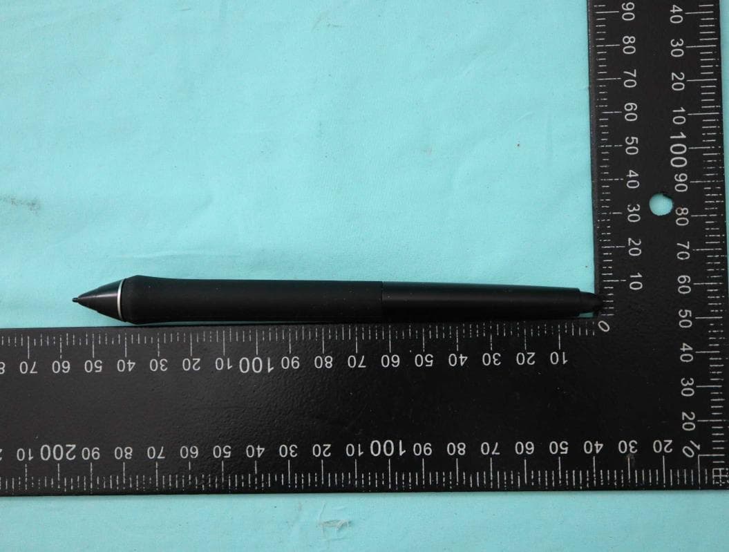 LCD TABLET - FCC ID HV4DTH167 - Wacom Co Ltd (2)