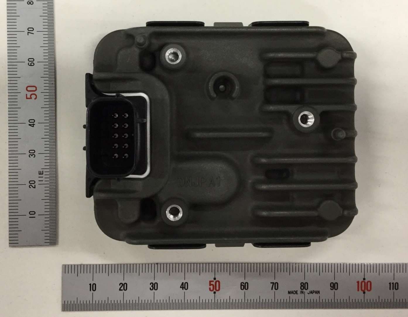 Millimeter Wave Radar Sensor - FCC ID HYQDNMWR011 - Denso Corporation (4)