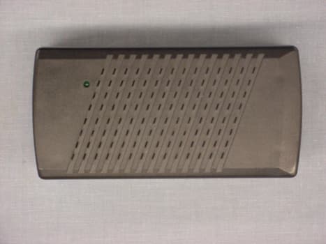 Tsunami Subscriber Unit - FCC ID HZB-US58-S60 - Proxim Wireless Corporation (2)