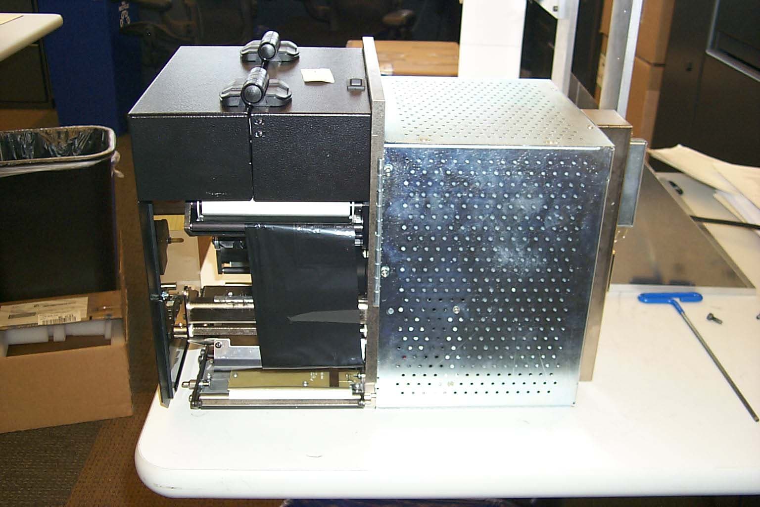 Thermal Transfer on Demand Bar Code Printer - FCC ID I28RFID-R110PAX01 - Zebra Technologies Corporation (2)