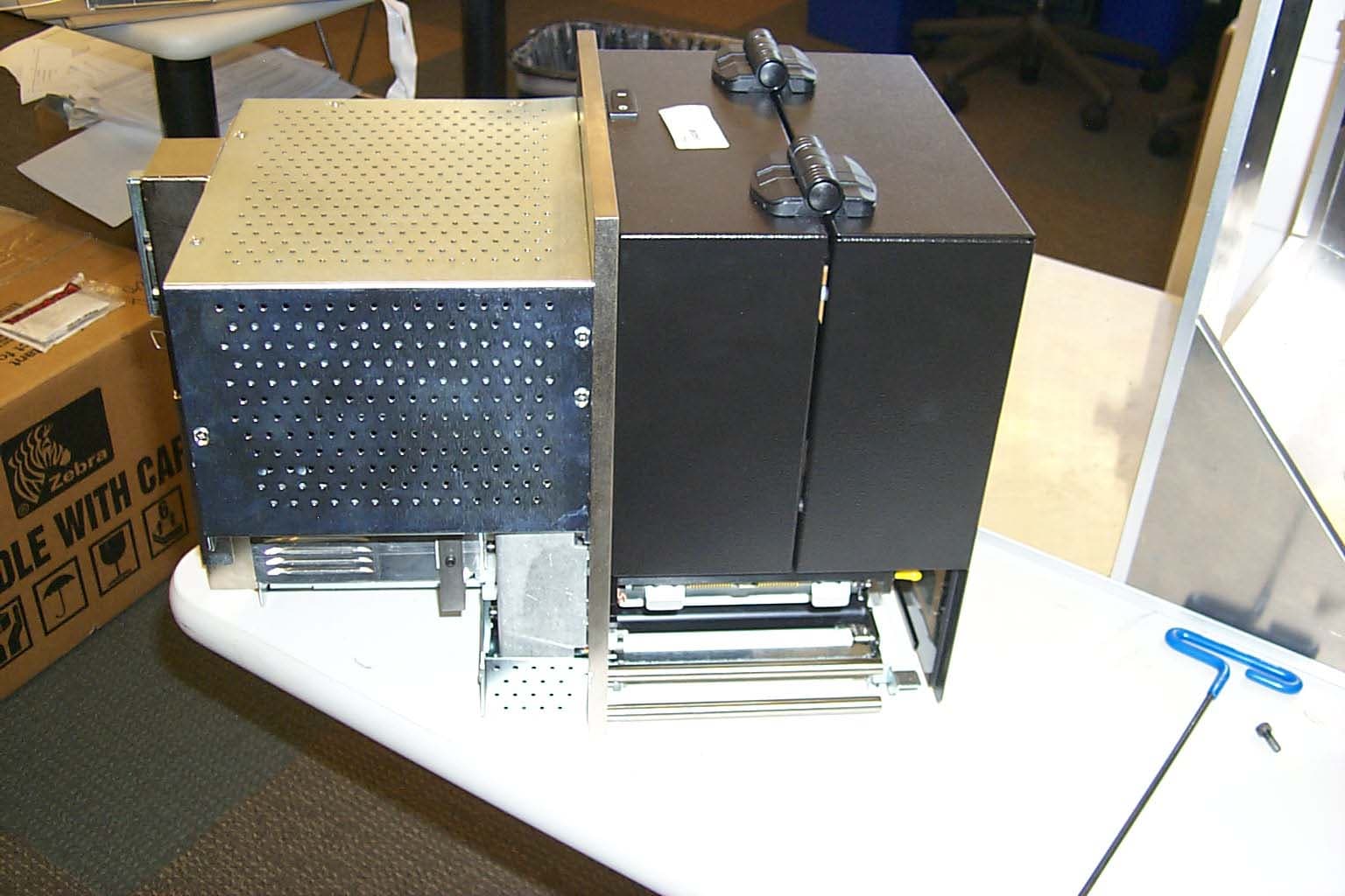 Thermal Transfer on Demand Bar Code Printer - FCC ID I28RFID-R110PAX01 - Zebra Technologies Corporation (3)