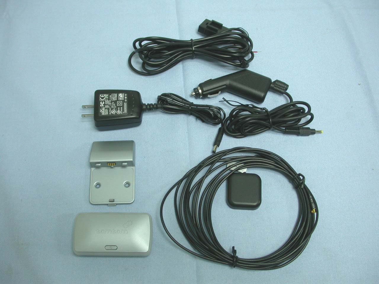 Wireless GPS With Bluetooth - FCC ID I2ILR9821S - Leadtek Research Inc