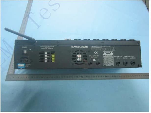 Portable PA system with Bluetooth - FCC ID I4S-ESCORT6000 - Peavey Electronics Corporation (3)