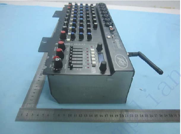 Portable PA system with Bluetooth - FCC ID I4S-ESCORT6000 - Peavey Electronics Corporation (2)