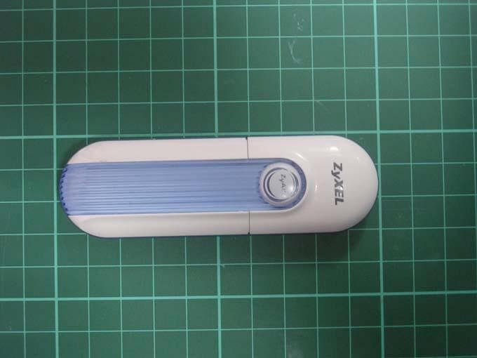 802.11g Wireless USB Stick - FCC ID I88G-220 - ZyXEL Communications Corporation (2)