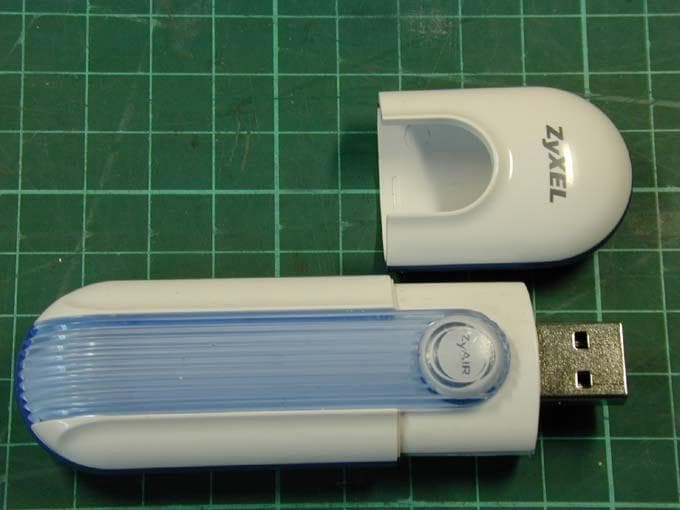 802.11g Wireless USB Adapter - FCC ID I88G220 - ZyXEL Communications Corporation (2)