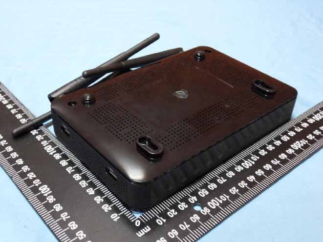 Simultaneous Dual-Band Wireless N750 Media Router - FCC ID I88NBG5615 - ZyXEL Communications Corporation (2)