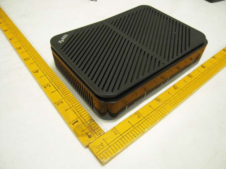 802.11n ADSL2+ 4-port WiFi Gateway - FCC ID I88P660HN51 - ZyXEL Communications Corporation (3)