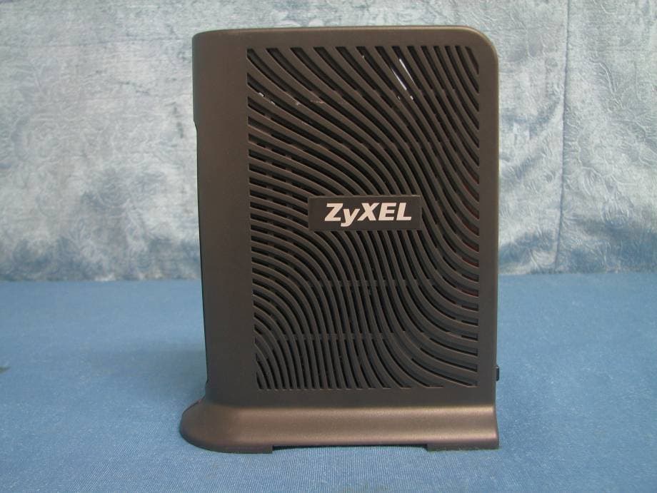802.11n Wireless ADSL2+ 4-port Gateway - FCC ID I88P660HNT1A - ZyXEL Communications Corporation (2)