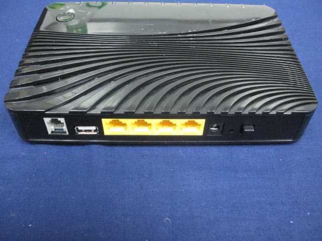 Wireless N ADSL2+ 4-port USB Gateway - FCC ID I88P660HNUF1 - ZyXEL Communications Corporation (5)