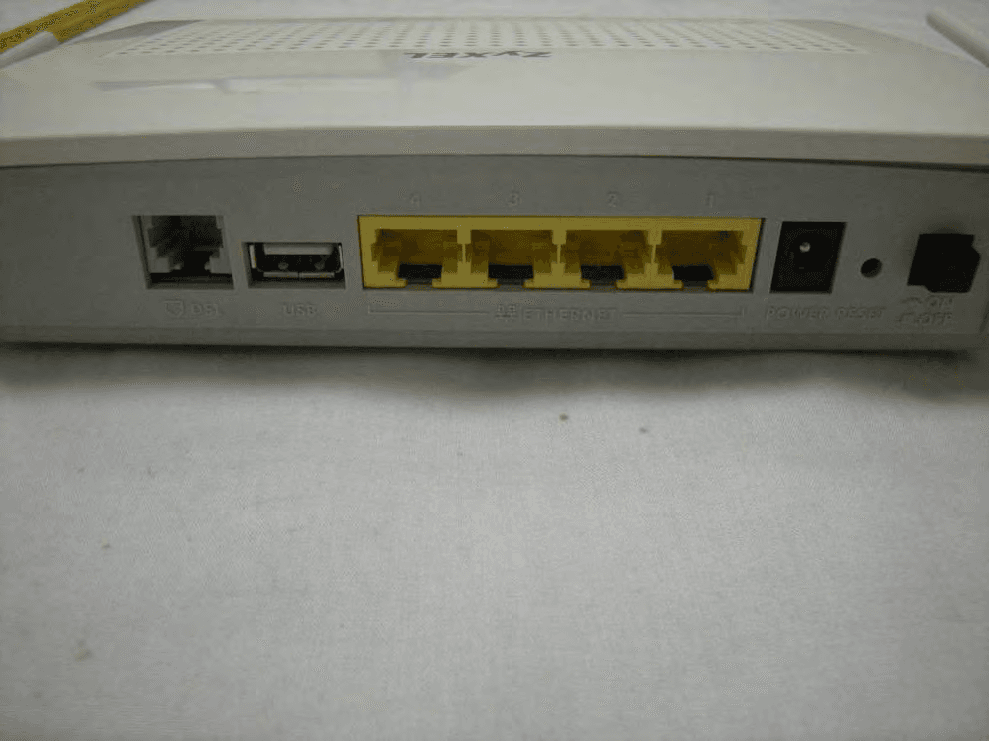802.11n Wireless ADSL2+ 4-port Security Gateway - FCC ID I88P661HNUF1 - ZyXEL Communications Corporation (5)