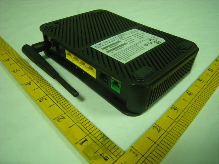 802.11g Wireless ADSL 2+ 4-port Gateway - FCC ID I88PK5000Z - ZyXEL Communications Corporation (2)