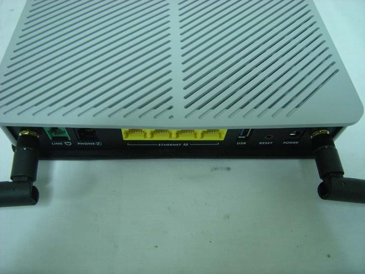 802.11n VDSL2+ 4-port Gigabit Ethernet USB Gateway - FCC ID I88Q1000Z - ZyXEL Communications Corporation