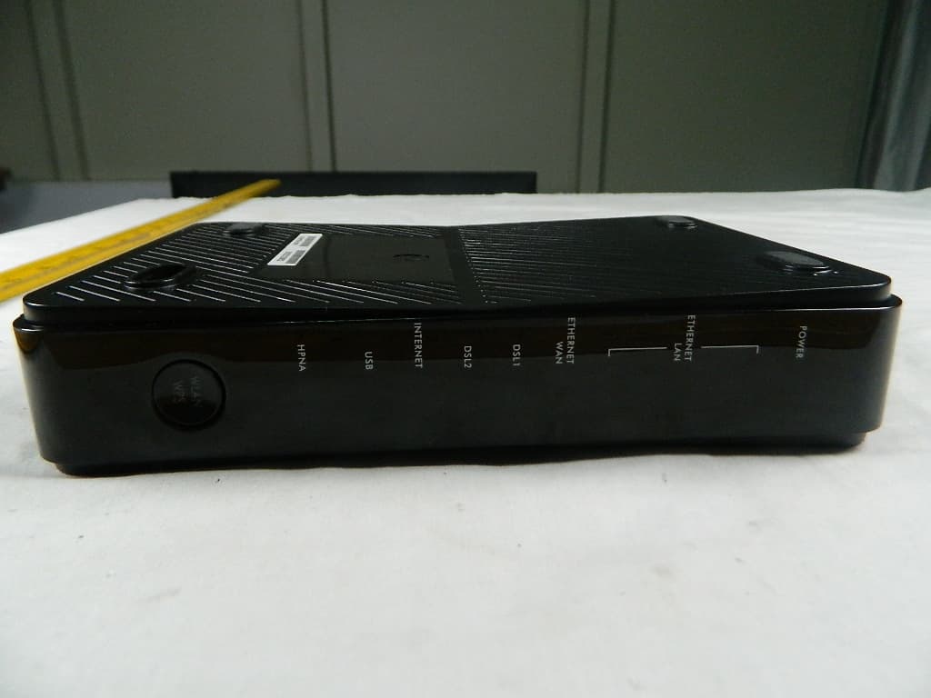 Wireles N VDSL2 4-port Bonding Combo WAN Gateway with HPNA - FCC ID I88VMG4380B10A - ZyXEL Communications Corporation (4)