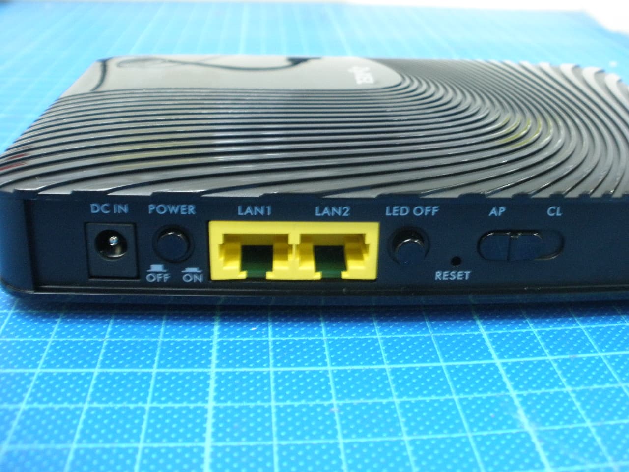 5-GHz Wireless HD Media Streaming Box - FCC ID I88WAP5705 - ZyXEL Communications Corporation (2)