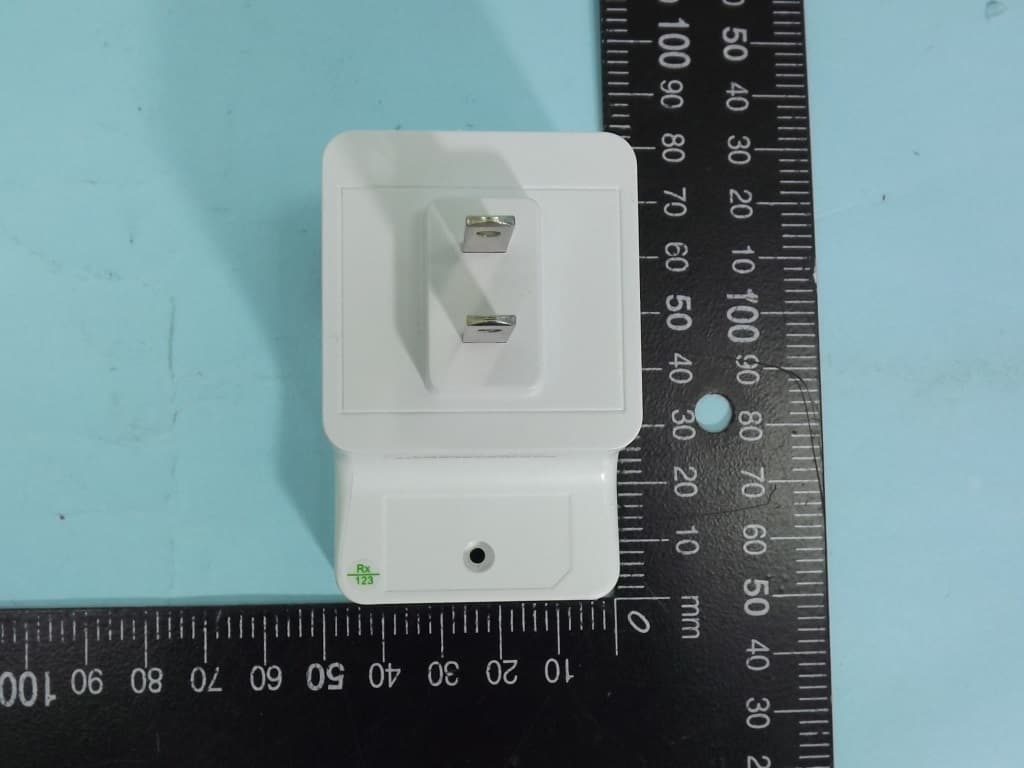 Wireless N300 Range Extender - FCC ID I88WRE2205V2 - ZyXEL Communications Corporation (3)