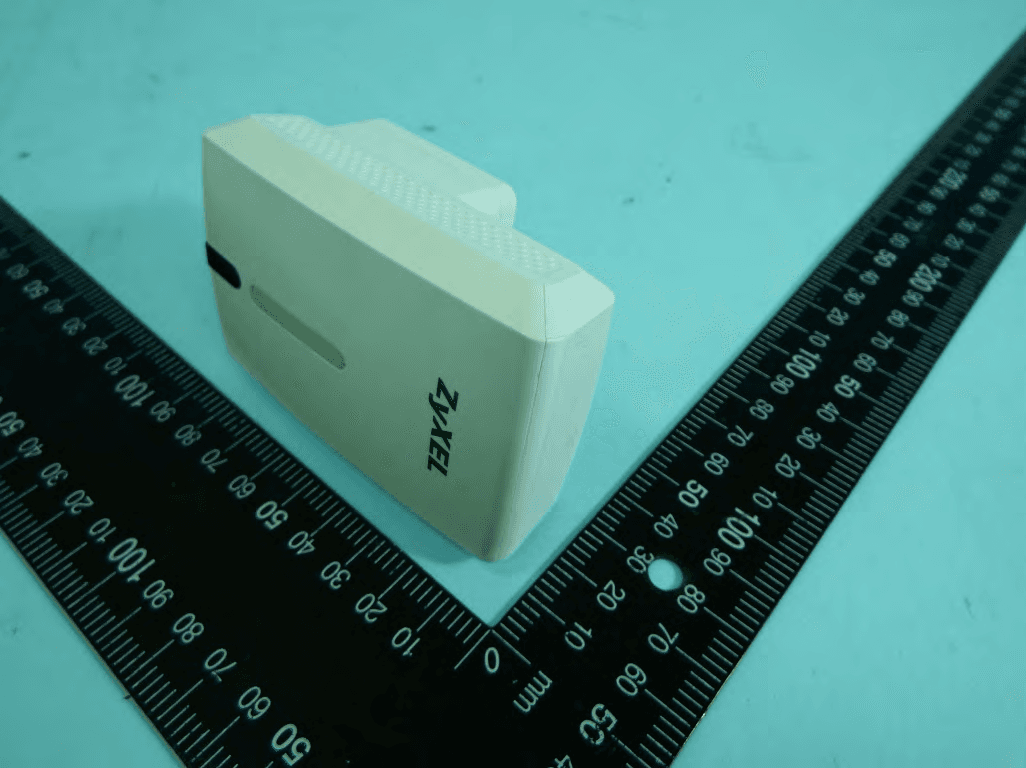 Wireless AC750 Range Extender - FCC ID I88WRE6505 - ZyXEL Communications Corporation (2)
