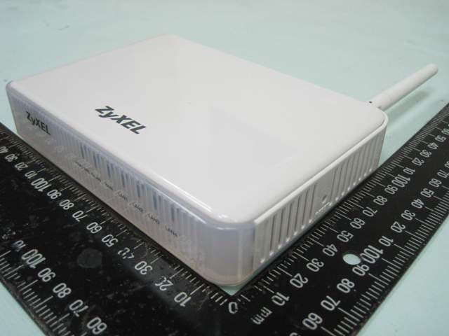 Wireless Router - FCC ID I88X150N - ZyXEL Communications Corporation (3)