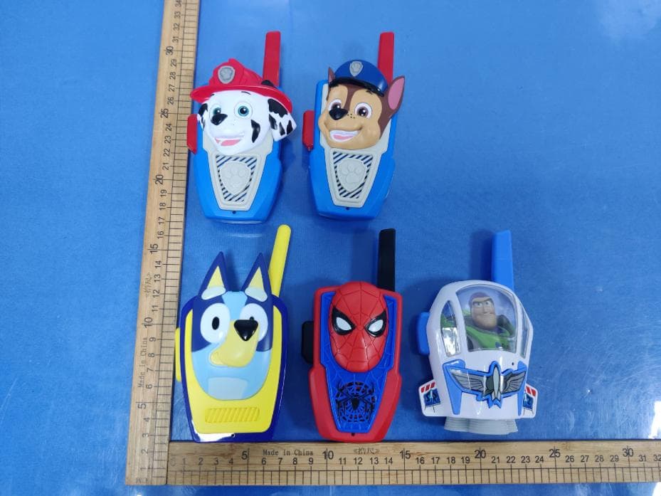 202, 207, 210, 216 Walkie talkies - FCC ID IAJ202C10C - Kiddesigns Inc (5)