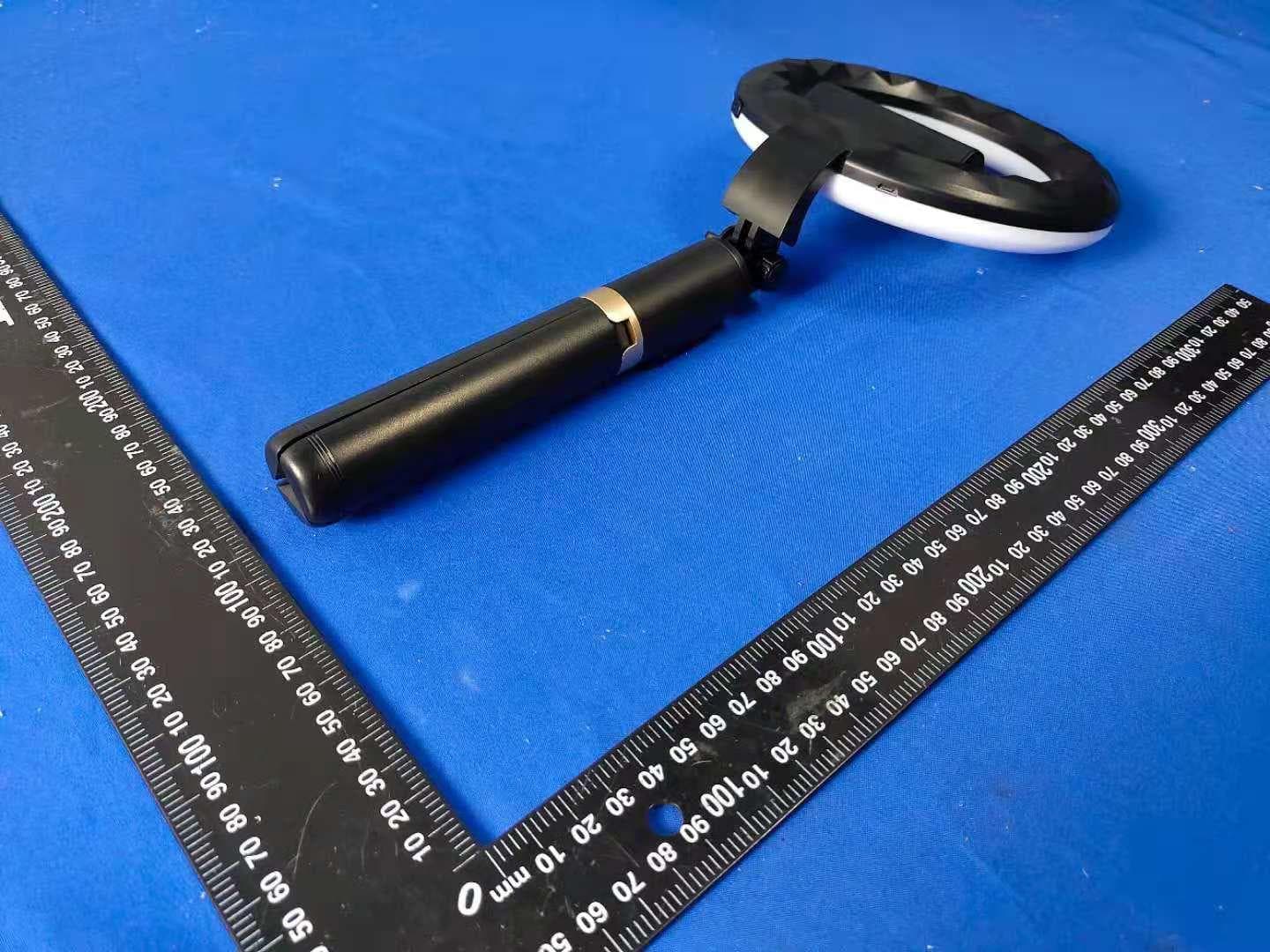 Ring Light Selfie Stick - FCC ID IDH-Q07 - Fellowes Inc