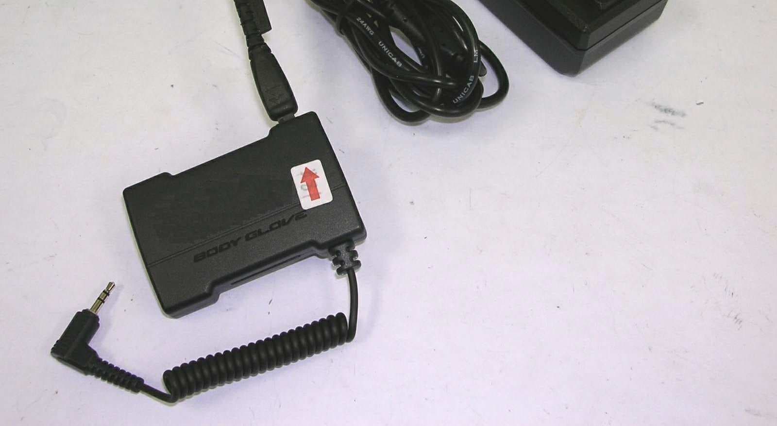 Earglove Bluetooth Adapter - FCC ID IDHBTHS02 - Fellowes Inc (2)
