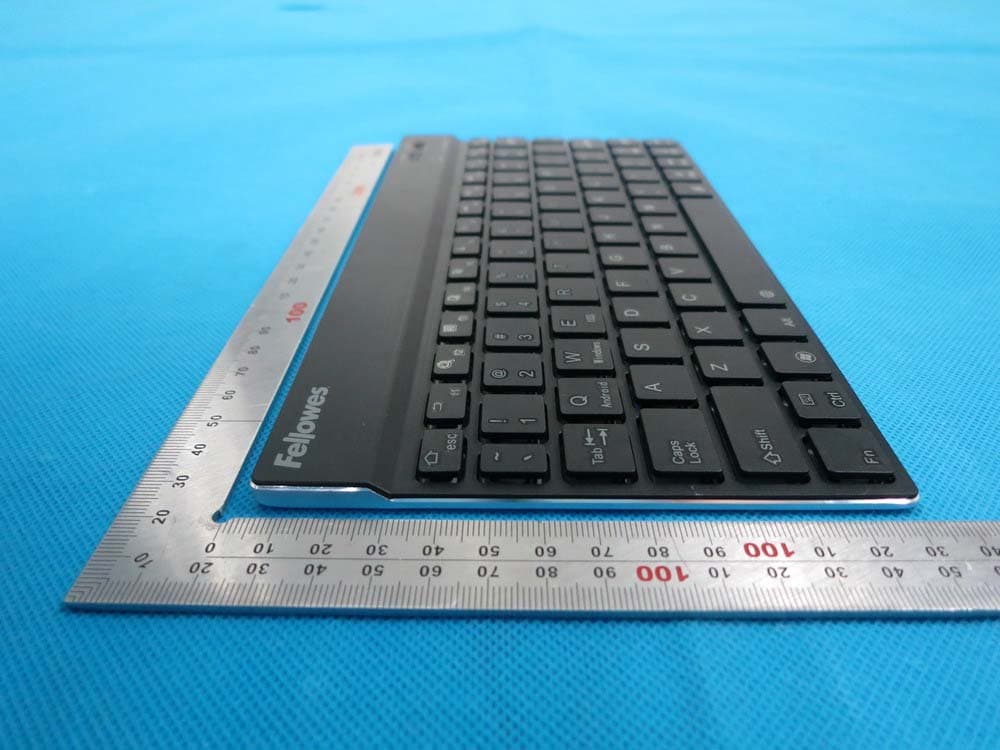 Fellowes Bluetooth Keyboard for iPad - FCC ID IDHBTKBST-BK06A - Fellowes Inc (3)