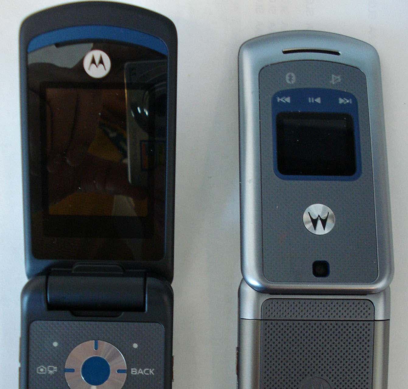Portable Cellular/ PCS CDMA Transceiver with Bluetooth - FCC ID IHDP56JM1 - Motorola Mobility LLC
