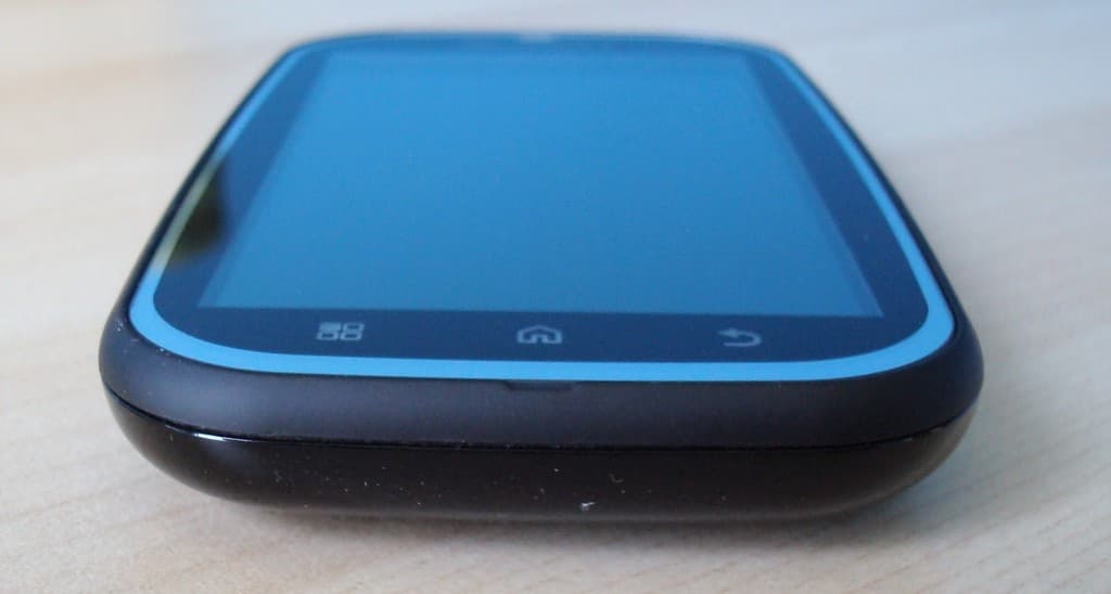 Portable Cellular/ PCS WCDMA/ GSM/ EDGE Transceiver with WLAN and Bluetooth - FCC ID IHDP56LD1 - Motorola Mobility LLC (1)